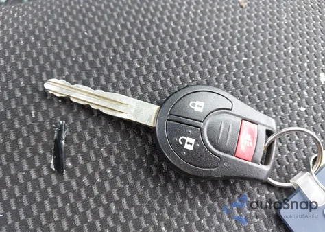 2013 Nissan Versa 1.6 Sv z USA, uszkodzony, nr VIN 3N1CN7AP3DL818837